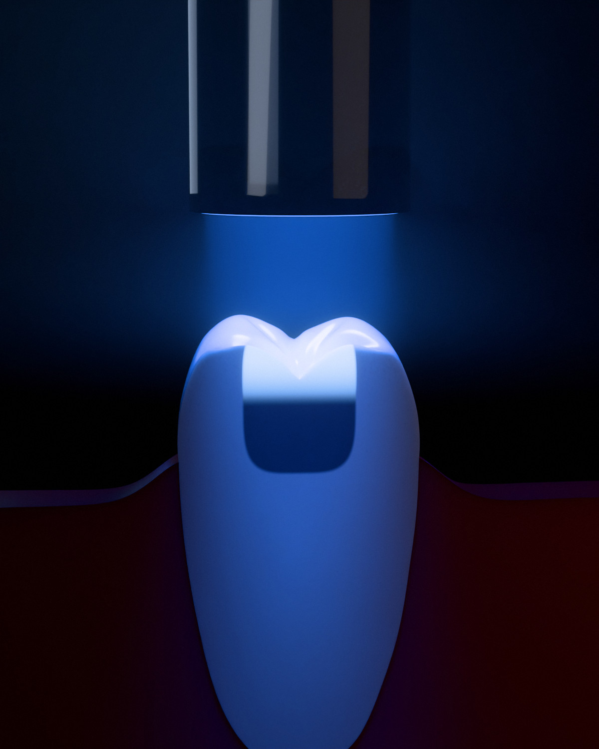 The same tooth. Only the top of the filling glows; the lower part stays dark.